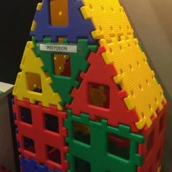 Polydron XL Platen 36 Delen Set 3 - Speelgoed Voor Buiten En Binnen - Grote Bouwwerken Maken - Ideaal Voor Scholen, BSO En Kinderopvang - Dit Speelgoed Bevorderd De Samenwerking En Leert De Kinderen 2D En 3D Te Bouwen. -bouwsets Verkoopwinkel 550x733 1